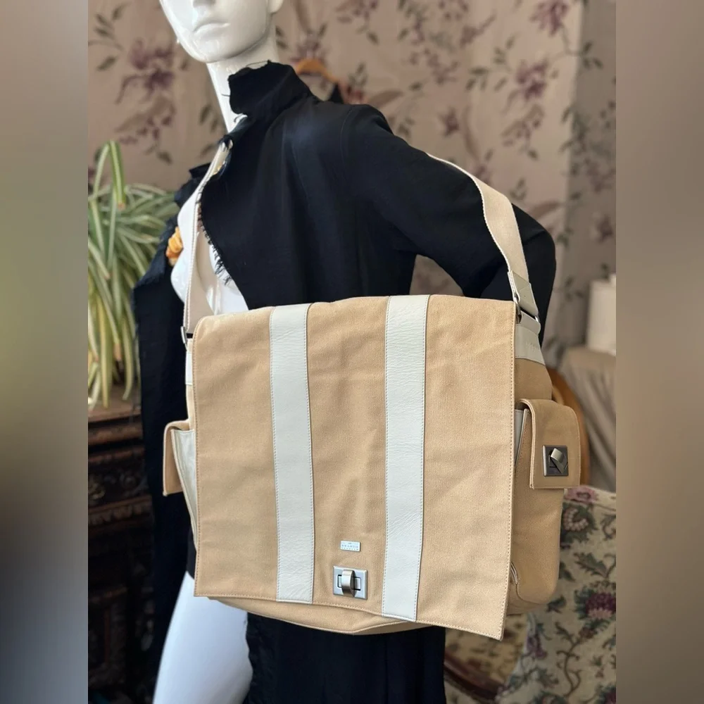 New Canvas Bag Business Trip Office Travel Laptop Casual Trendy